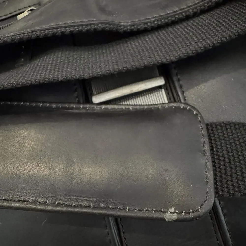 The Chesterfield Brand Joe Leather Briefcase 15.6 Laptop Bag Black Messenger